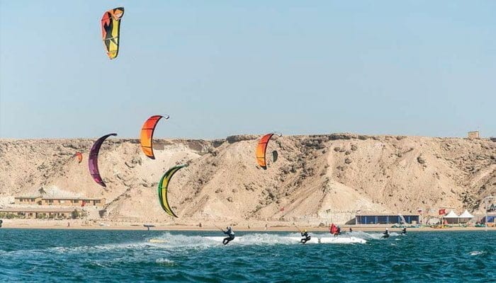 Découvrez Dakhla : Votre Aventure Inoubliable Débute en Avion avec vip voyage